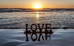 धनु राशि : इस राशि वालो से करेंगे प्यार तो भरपूर वापिस मिलेगा प्यार !